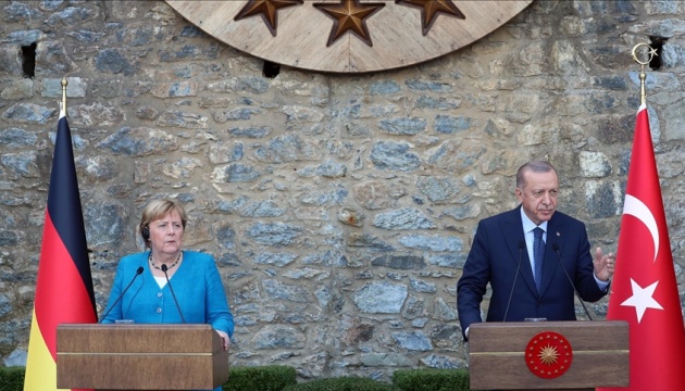 Меркель прагне співпраці з Ердоганом, аби врятувати Афганістан від катастрофи