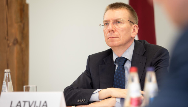 Titular de Exteriores de Letonia habla de las acciones internacionales en apoyo de Ucrania