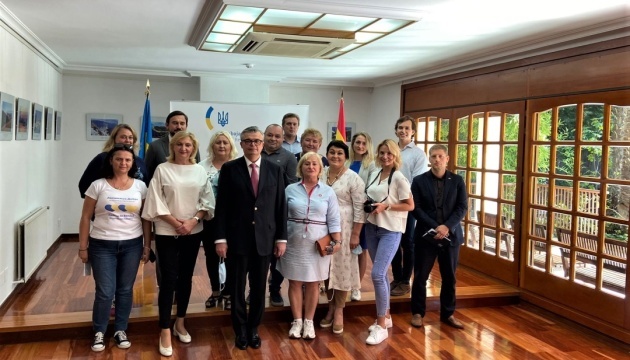 El embajador Pohoreltsev se reúne con la comunidad ucraniana en España