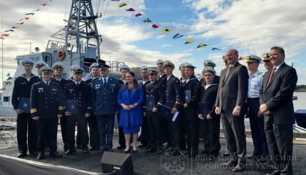 Українські моряки у США завершили підготовку на катерах Island