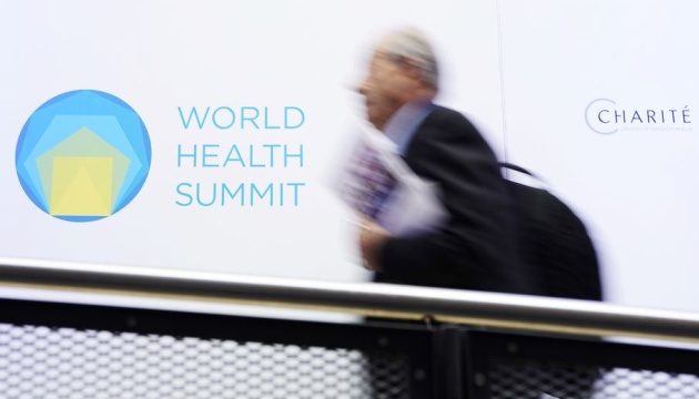 У Берліні стартував Всесвітній саміт із охорони здоров’я