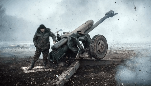 Російські війська обстріляли Миколаїв з важкої артилерії