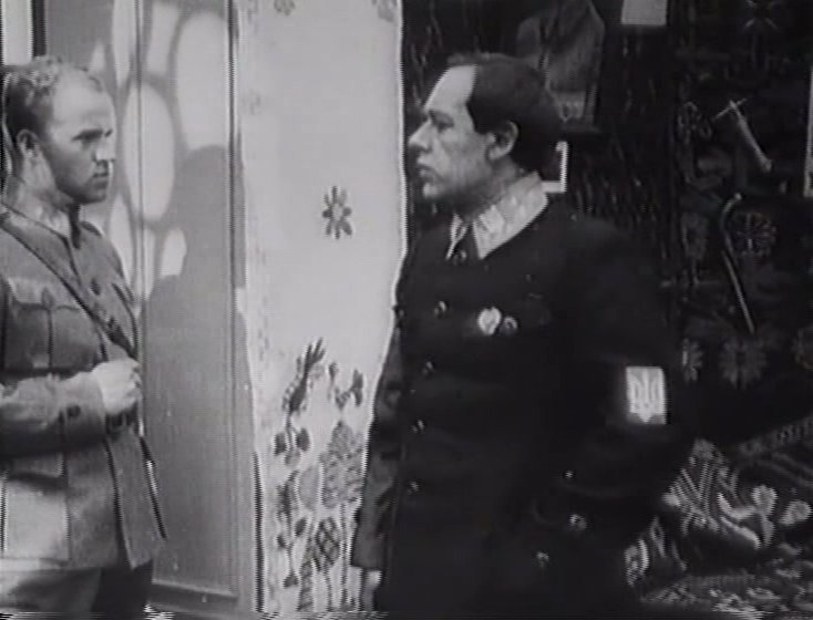 Тютюнник і Петлюра (кадр з радянського фільму 