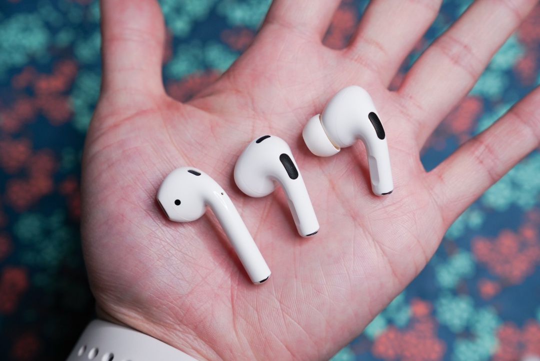 Бездротові навушники Airpods компанії Apple