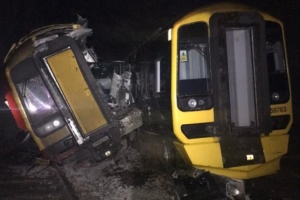 Біля британського Солсбері зіткнулися потяги, є постраждалі