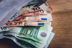 Українці у Німеччині зможуть обміняти готівкову гривню на євро - НБУ