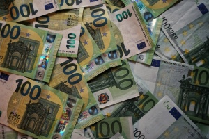 НБУ нагадує про завершення обміну готівкової гривні на євро у Литві