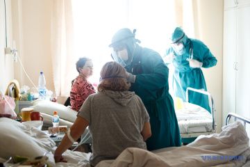 過去１週間のウクライナで確認されたコロナ感染事例１万６３００件＝保健省