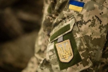 Zelensky condecora a 17 militares ucranianos