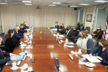 Ukraine, United States agree on defensive assistance for protection in the air and at sea