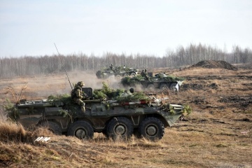 Inteligencia: Rusia ha desplegado más de 92.000 soldados cerca de las fronteras de Ucrania