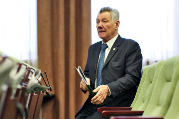 Muere el ex alcalde de Kyiv Omelchenko por COVID-19