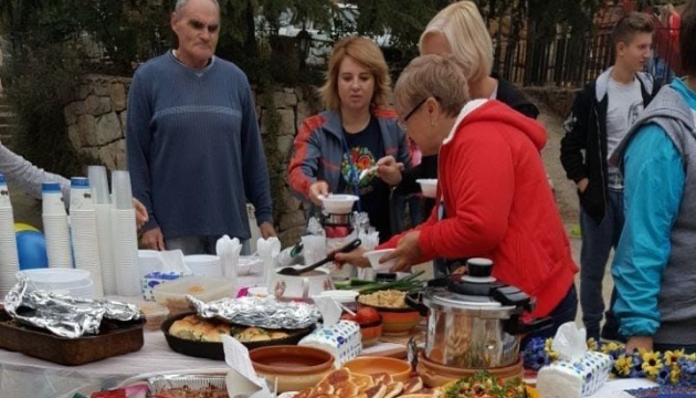 Українці Лівану запросили на осінній пікнік