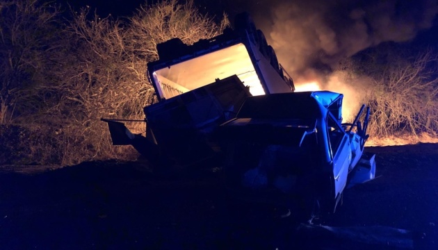 На Черкащині легковик в’їхав у вантажівку – троє загиблих