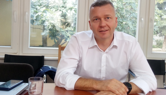 Krisztián Forró, chef du parti hongrois en Slovaquie interdit d’entrée en Ukraine