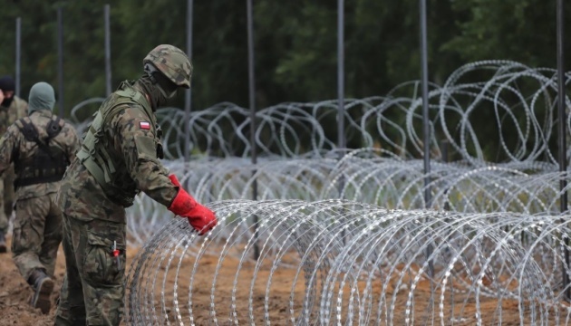 В ЄС перевіряють, чи не Росія керує гібридною атакою мігрантів на кордонах