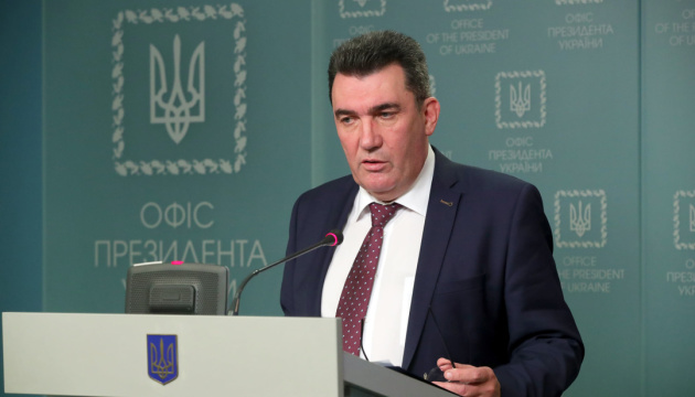 Sekretär des Nationalen Sicherheitsrates Danilow sieht keine unmittelbare Gefahr von russischer Invasion