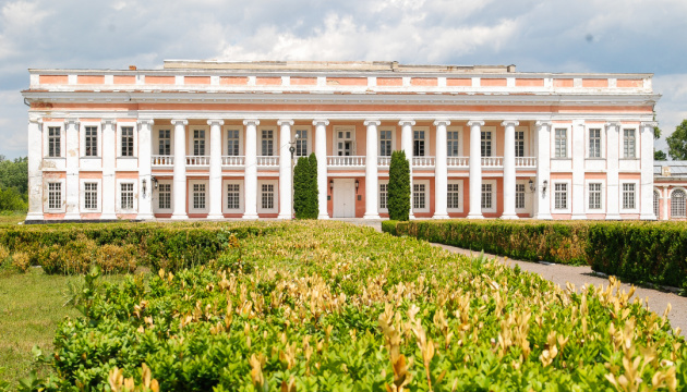 Вінниччина отримала 33 мільйони на реставрацію Палацу Потоцьких та муздрамтеатру