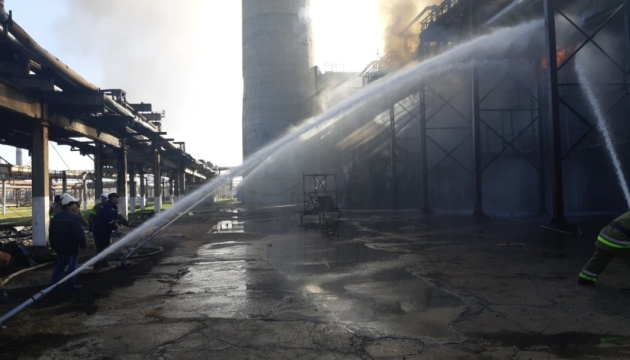 Пожежу на нафтопереробному заводі у Кременчуці ліквідували