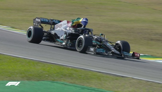 Формула-1: Гемілтон виграв Гран-прі Сан-Паулу