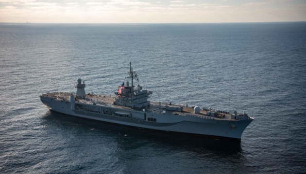 Флагманський корабель флоту США Mount Whitney залишає Чорне море