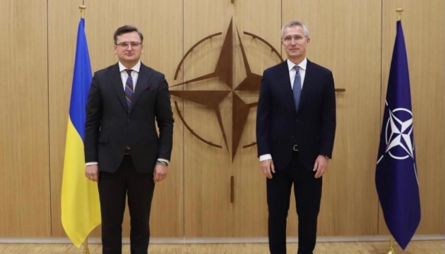 'Timing is critical': Stoltenberg, Kuleba discuss NATO support for Ukraine