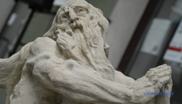 У Тернополі встановили автентичну копію творіння скульптора Пінзеля