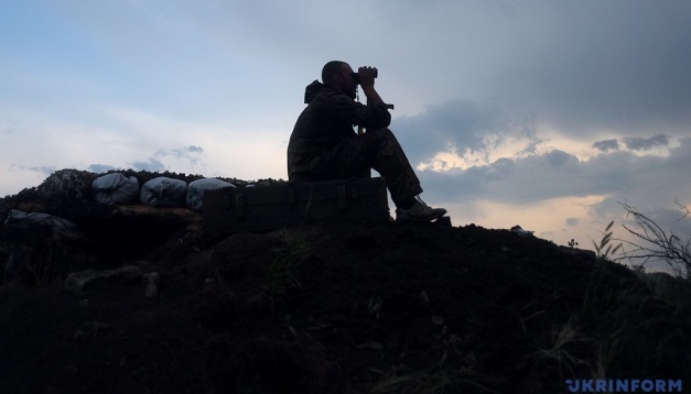 Donbass : deux militaires ukrainiens blessés