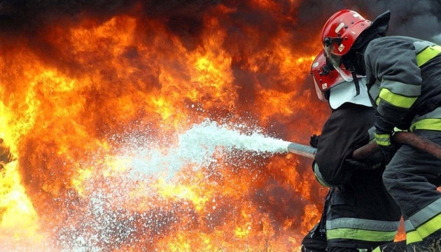 На Житомирщині після авіаударів горять дві нафтобази