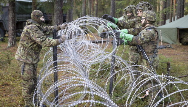 Естонія відправляє до Польщі військових і дрони для відбиття «гібридної атаки» Мінська