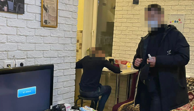 У Києві накрили фейкових детективів, які стежили за людьми