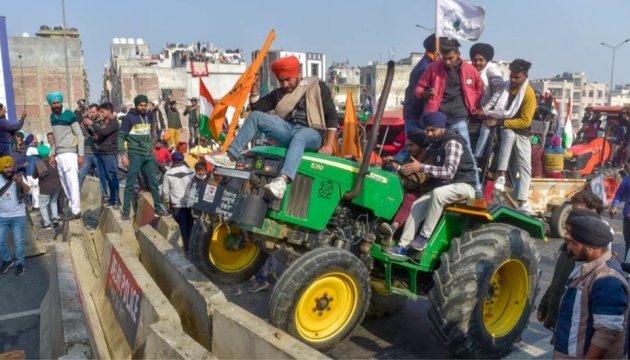В Індії скасовують три закони, проти яких рік протестували фермери