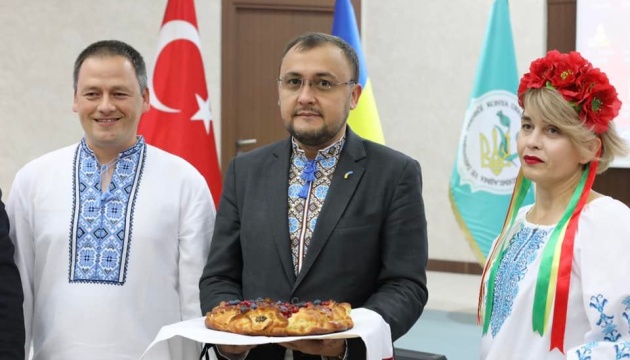 У Туреччині урочисто відзначили офіційну реєстрацію української громади Конії