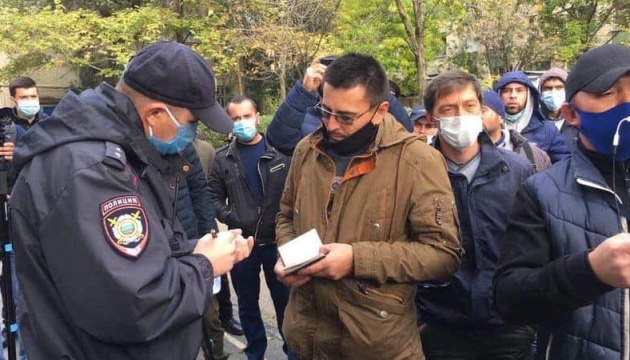 Окупанти у Криму відправили під адмінарешт затриманого напередодні журналіста