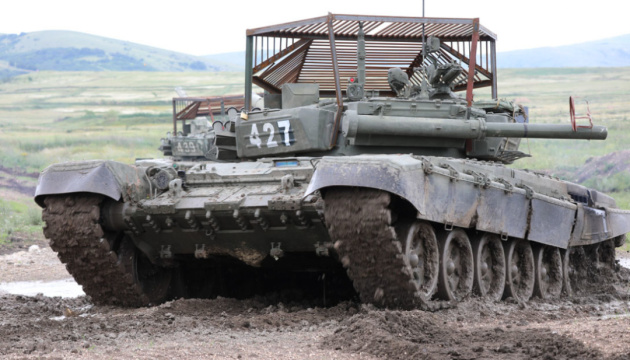 Panzer, Haubitzen, Raketenwerfer: 235 Stück Kriegsgerät befinden sich außerhalb vereinbarter Abzugsorten in der Ostukraine - OSZE