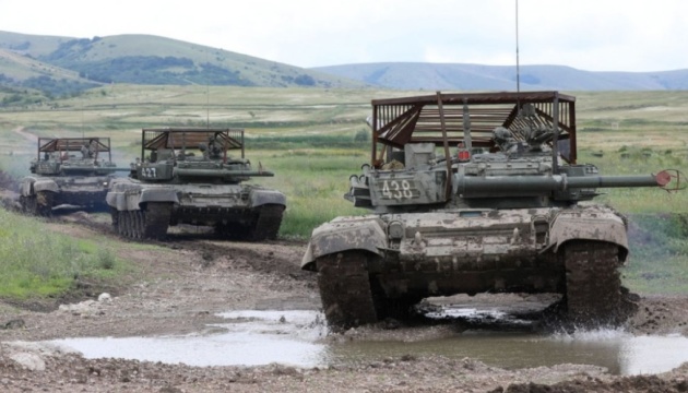Vier russische Panzer nahe Charkiw zerstört