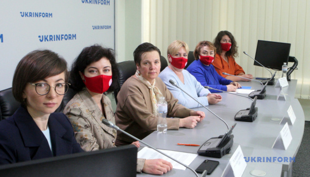 Gewalt gegen Frauen: Ukrainische Frauenorganisationen fordern Ratifizierung von Istanbul-Konvention