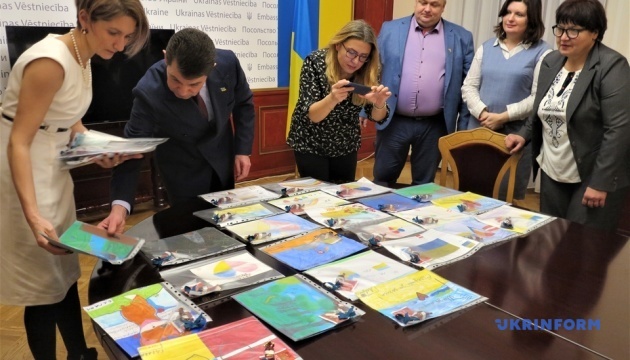 У Ризі вшанували пам'ять жертв Голодомору в Україні