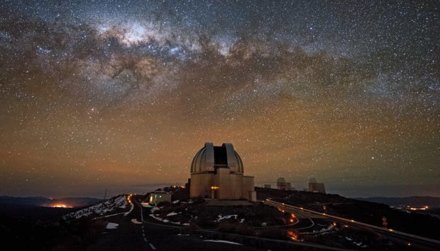 Телескоп ESO показал столкновение галактик в созвездии Водолея