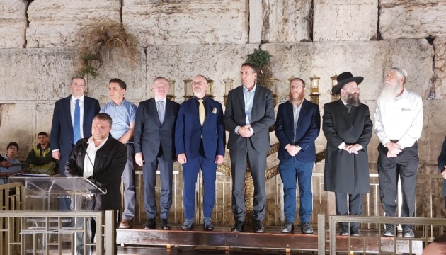 Резников в Израиле принял участие в церемонии зажжения ханукальной свечи