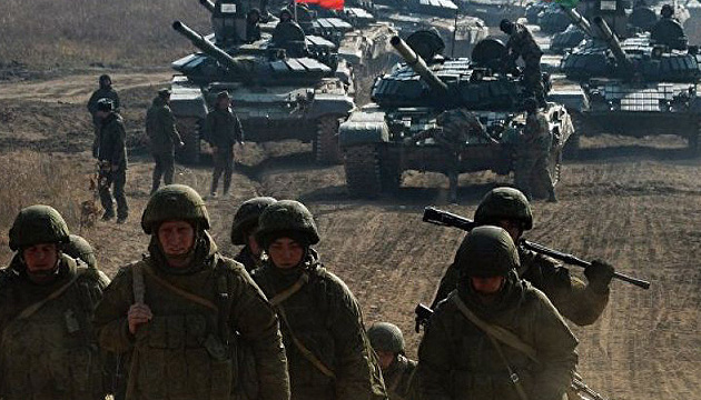 Pentagon sees further amassing of Russian troops near Ukraine