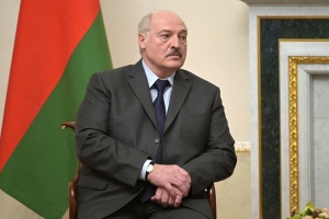 Президенти Литви, Латвії та Польщі відмовилися фотографуватися з Лукашенком у Дубаї