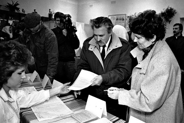 ウクライナの独立を問う住民投票から３０年経過
