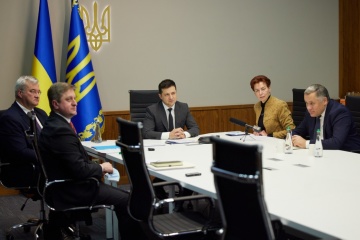 Zełenski odbył internetowe spotkanie z prezydentami Polski i Litwy