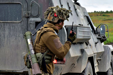 Seis violaciones del alto el fuego en el este de Ucrania. Un soldado ucraniano resulta herido