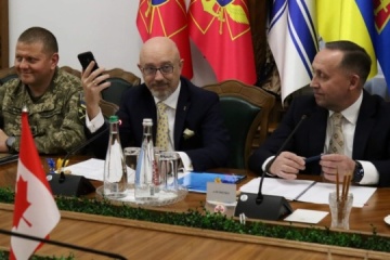 Des responsables ukrainiens et canadiens ont discuté de la coopération en matière de défense