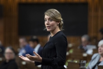 Ministra de Exteriores: Canadá hará todo lo posible para disuadir a Rusia
