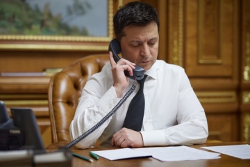 Selenskyj und Macron führen Telefongespräch

