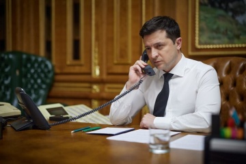 Präsident Selenskyj telefoniert mit Johnson