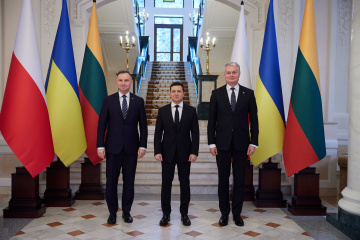 Presidentes de Ucrania, Polonia y Lituania se reúnen en los Cárpatos